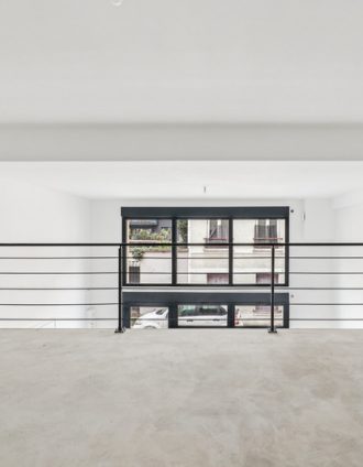 Local commercial – 93m² – Vitrine