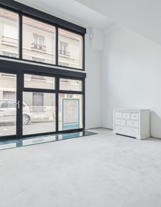 Local commercial – 93m² – Vitrine