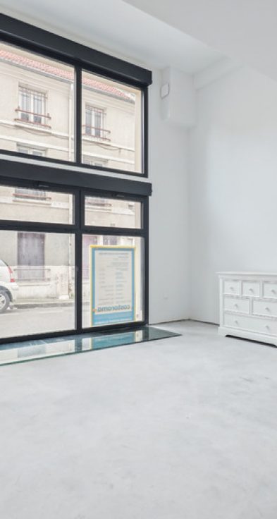 Local commercial – 93m² – Vitrine